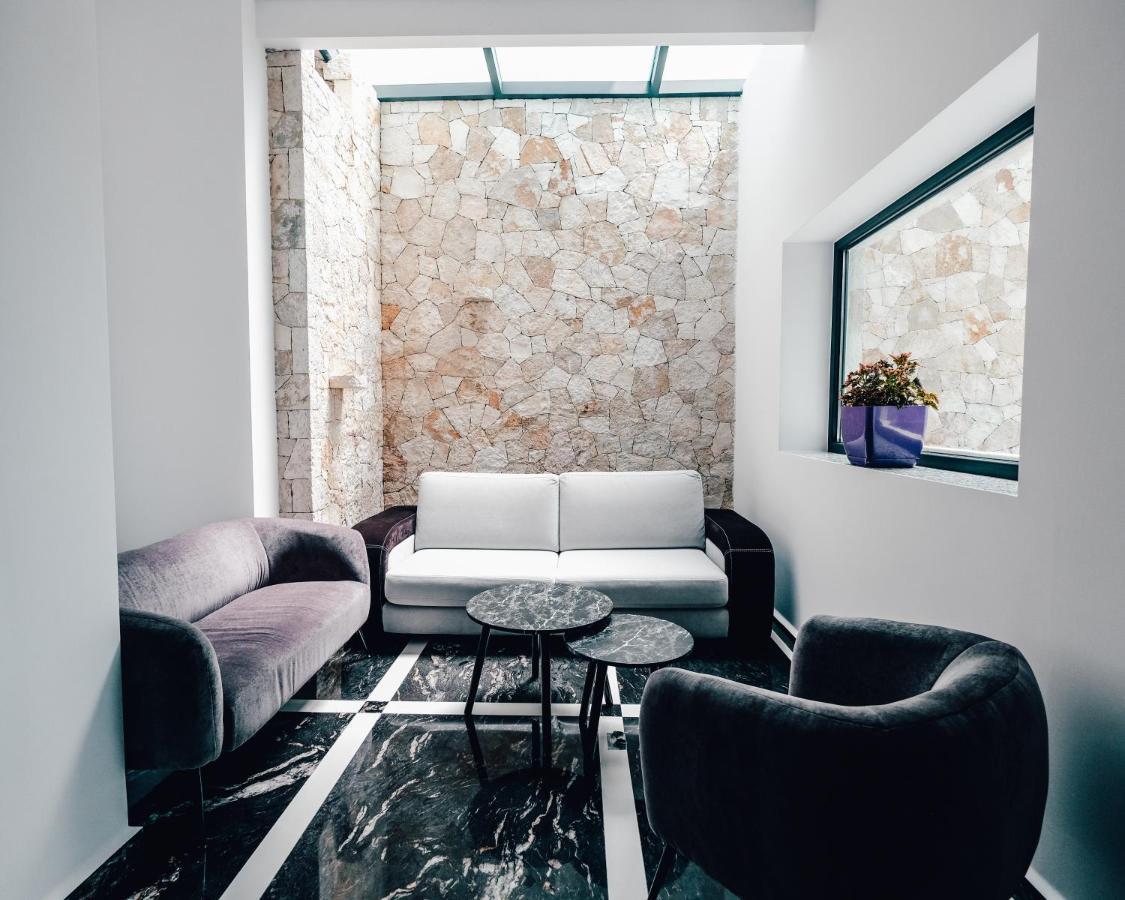 El Primero Hotel Σαράντα Εξωτερικό φωτογραφία