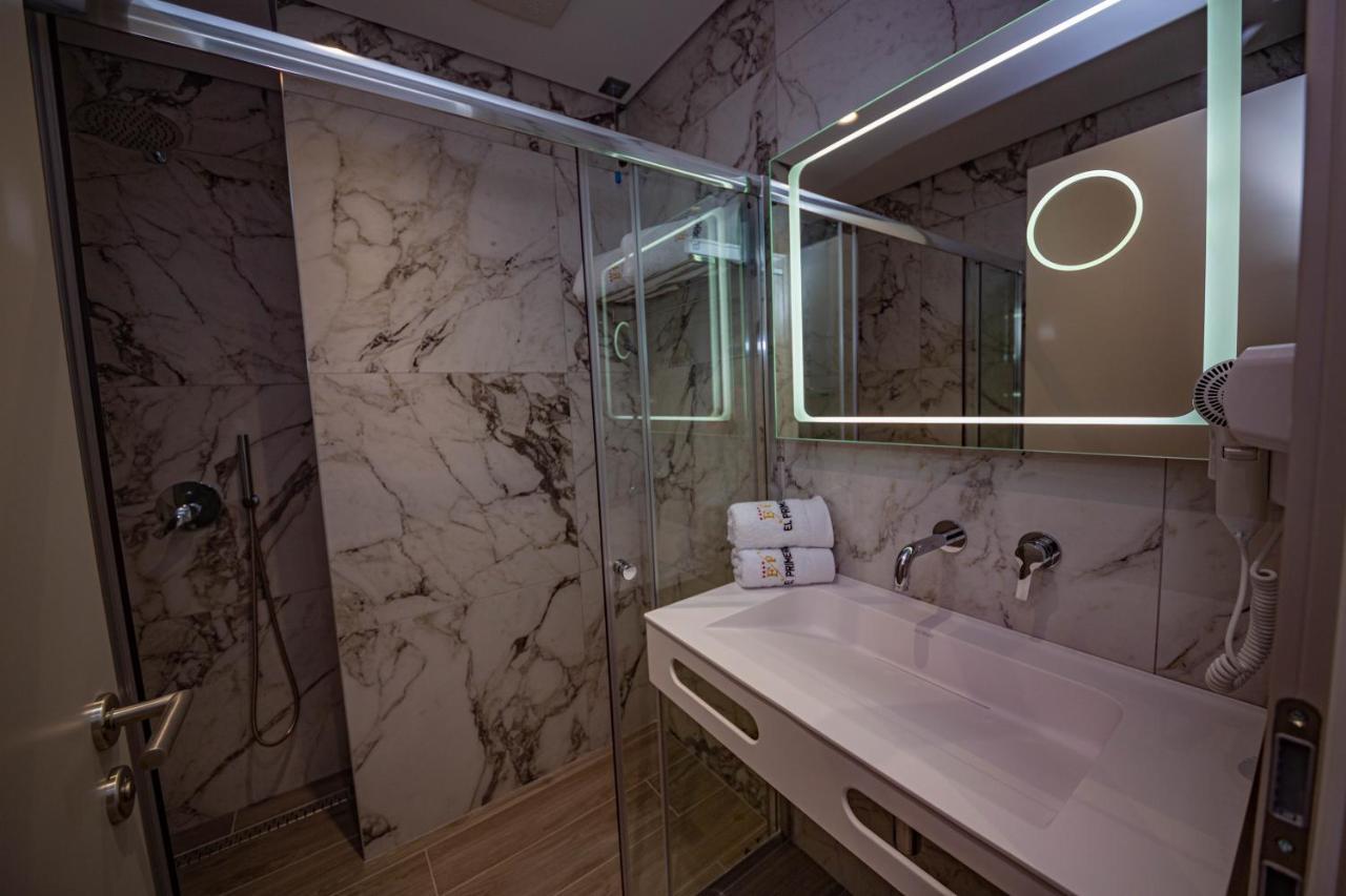 El Primero Hotel Σαράντα Εξωτερικό φωτογραφία